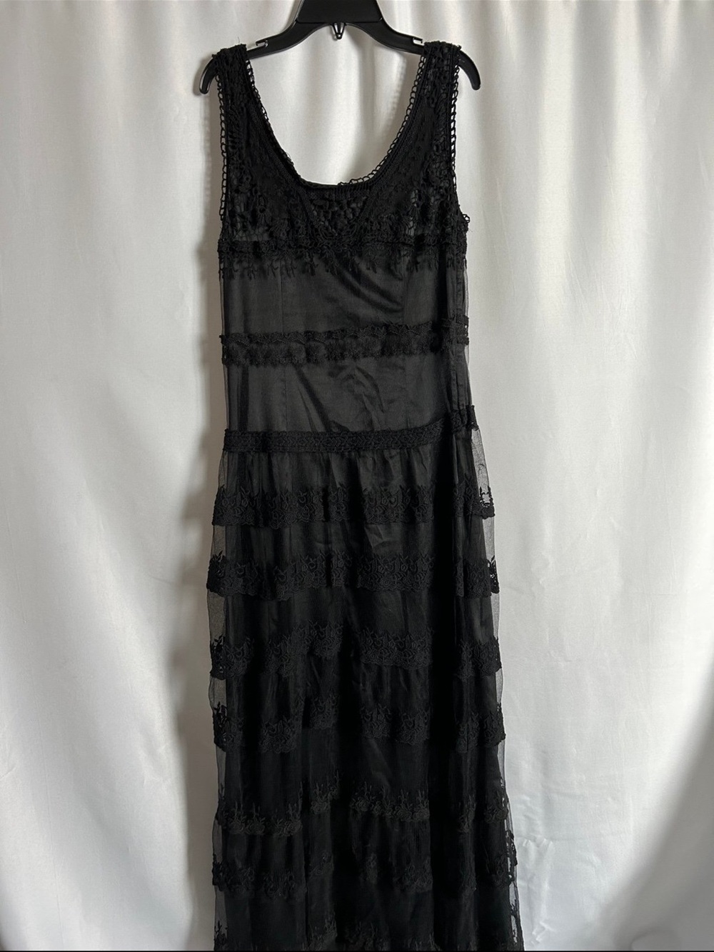 LN Meghan LA Black Lace Tiered Maxi Dress